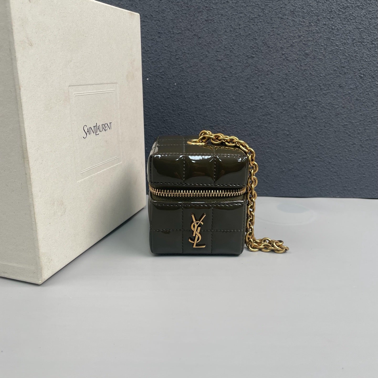 Saint Laurent - Quilted Cube Coin Purse - Patent leather - Green - (mini)