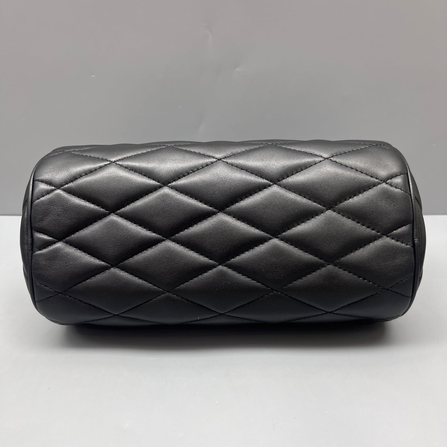 Saint Laurent - Quilted Cylindrical Chain Bag - Lambskin leather - Black - (Small)