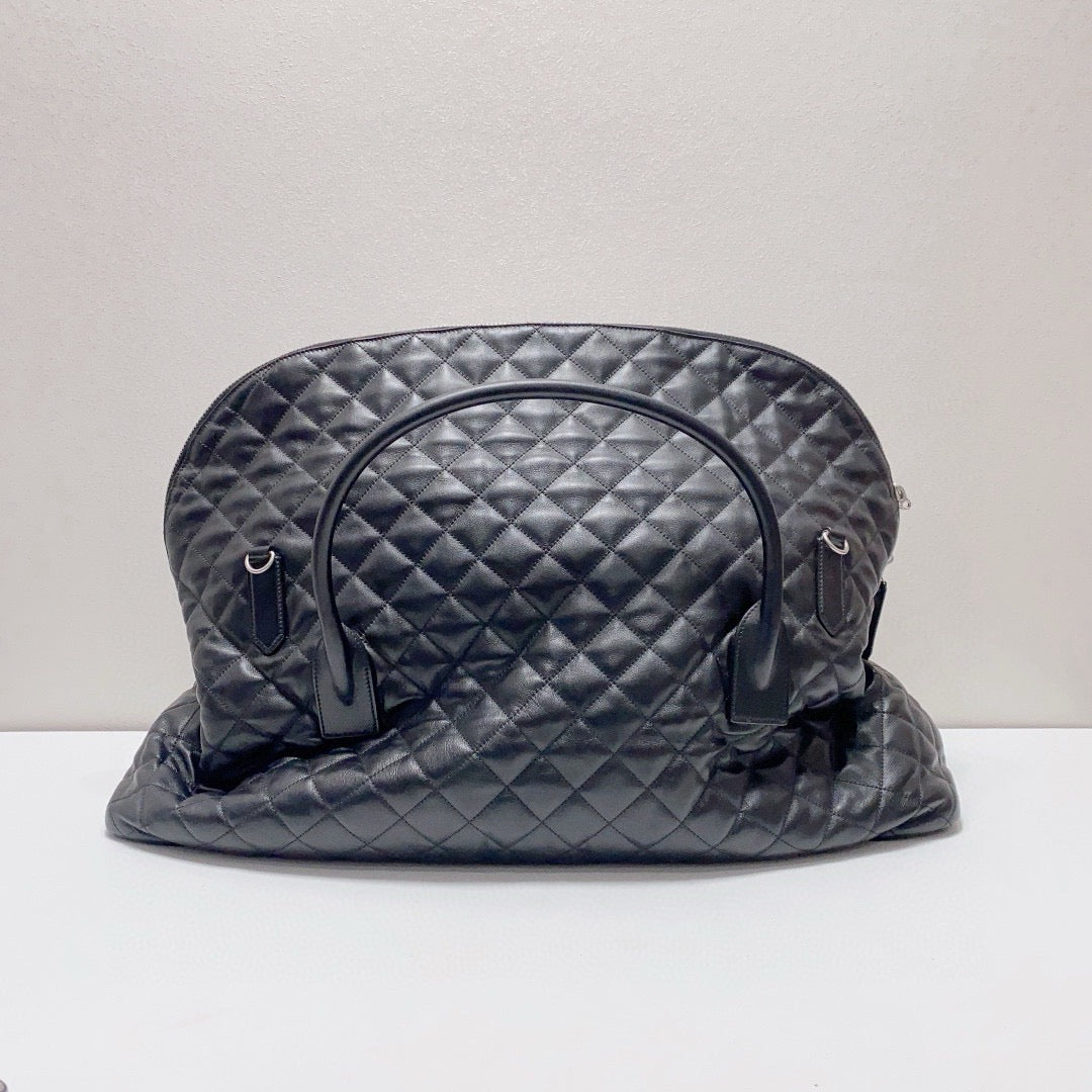 Saint Laurent - Quilted Leather Large Travel Tote - Cowhide leather - Black - (extra-large)