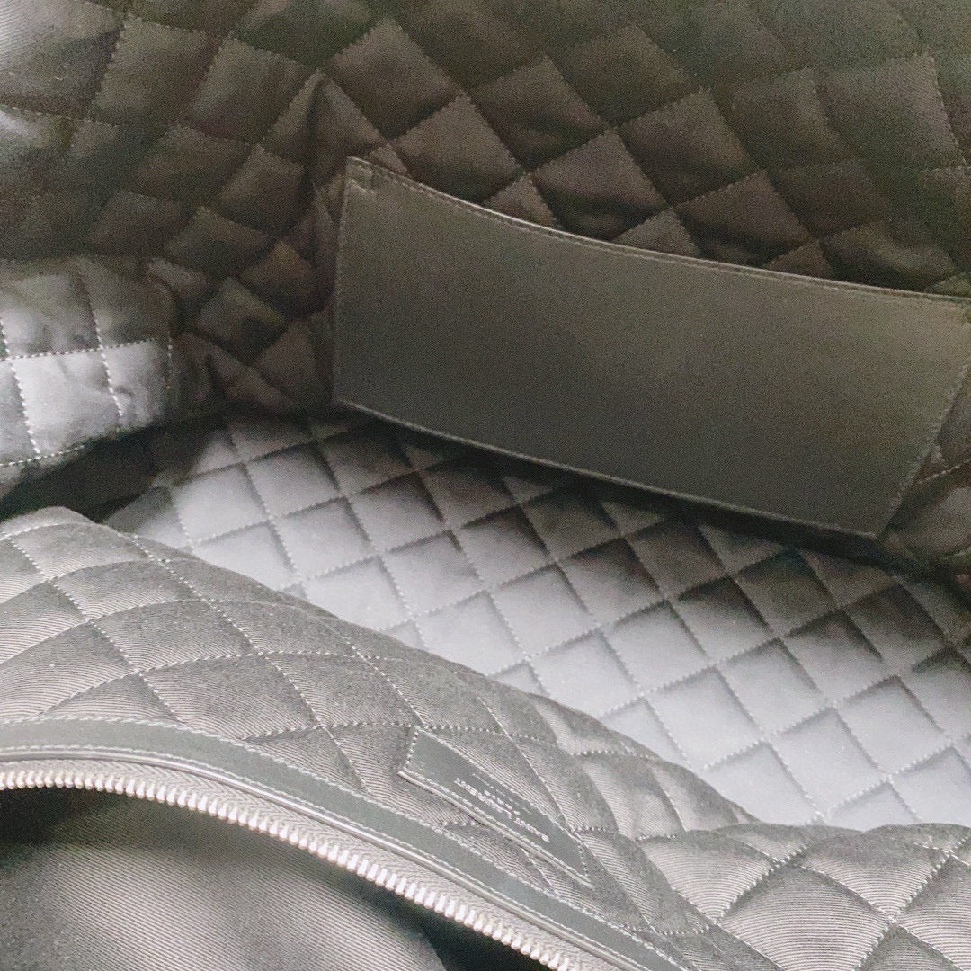 Saint Laurent - Quilted Leather Large Travel Tote - Cowhide leather - Black - (extra-large)