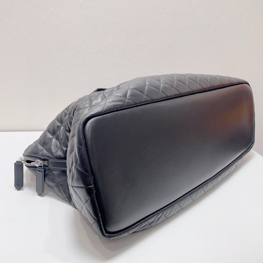 Saint Laurent - Quilted Travel Bag - Cowhide leather - Black - (Large)
