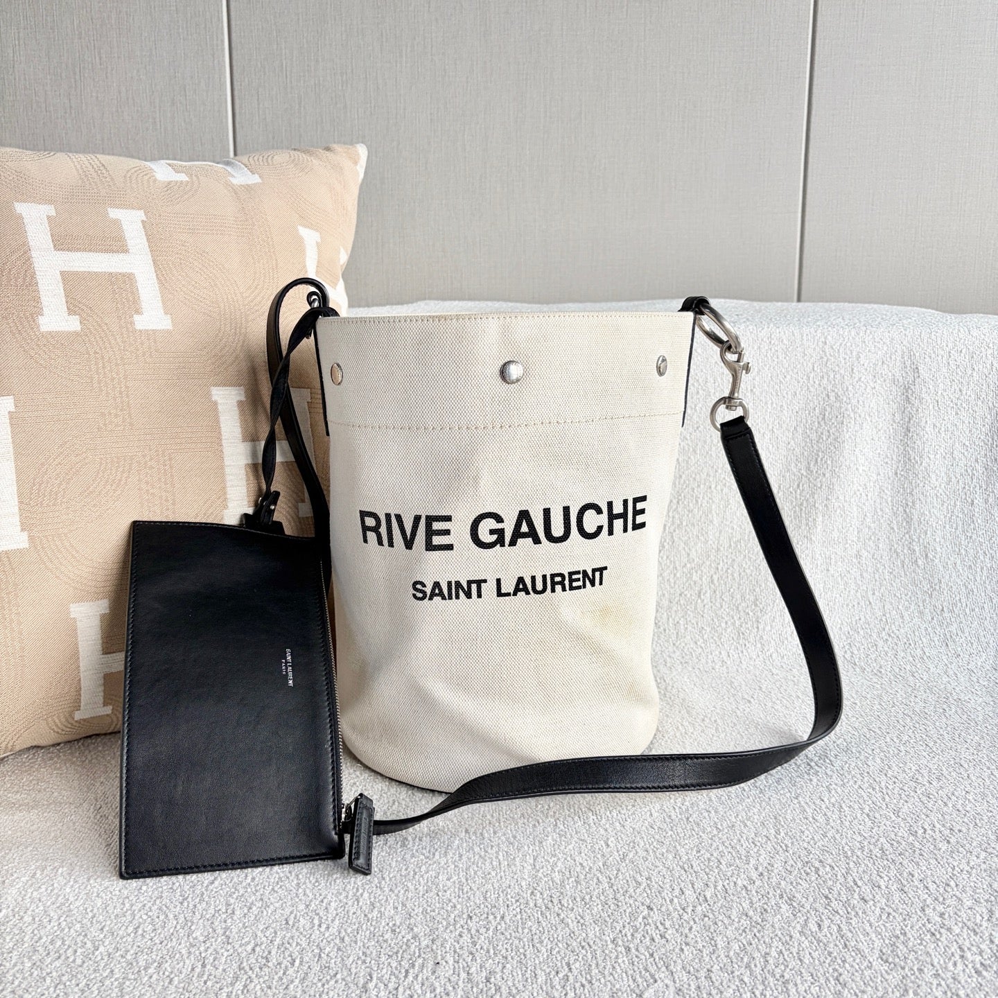 Saint Laurent - Rive Gauche Bucket Bag - Linen-blend canvas with cowhide leather trim - Beige - (medium)