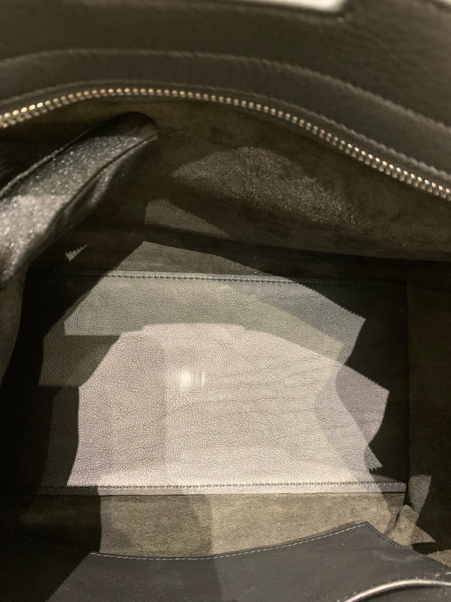 Saint Laurent - Sac de Jour - Leather - Black - (medium)