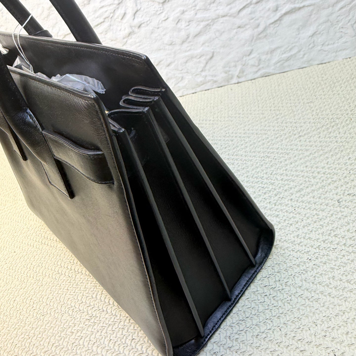Saint Laurent - Sac De Jour - Leather - Black - (Medium)
