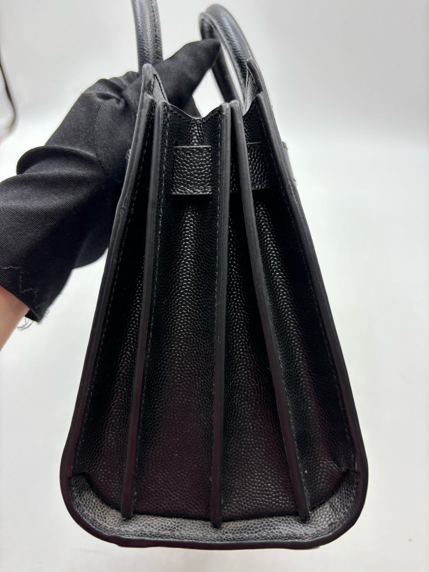 Saint Laurent - Sac de Jour - Leather - Black - (small)