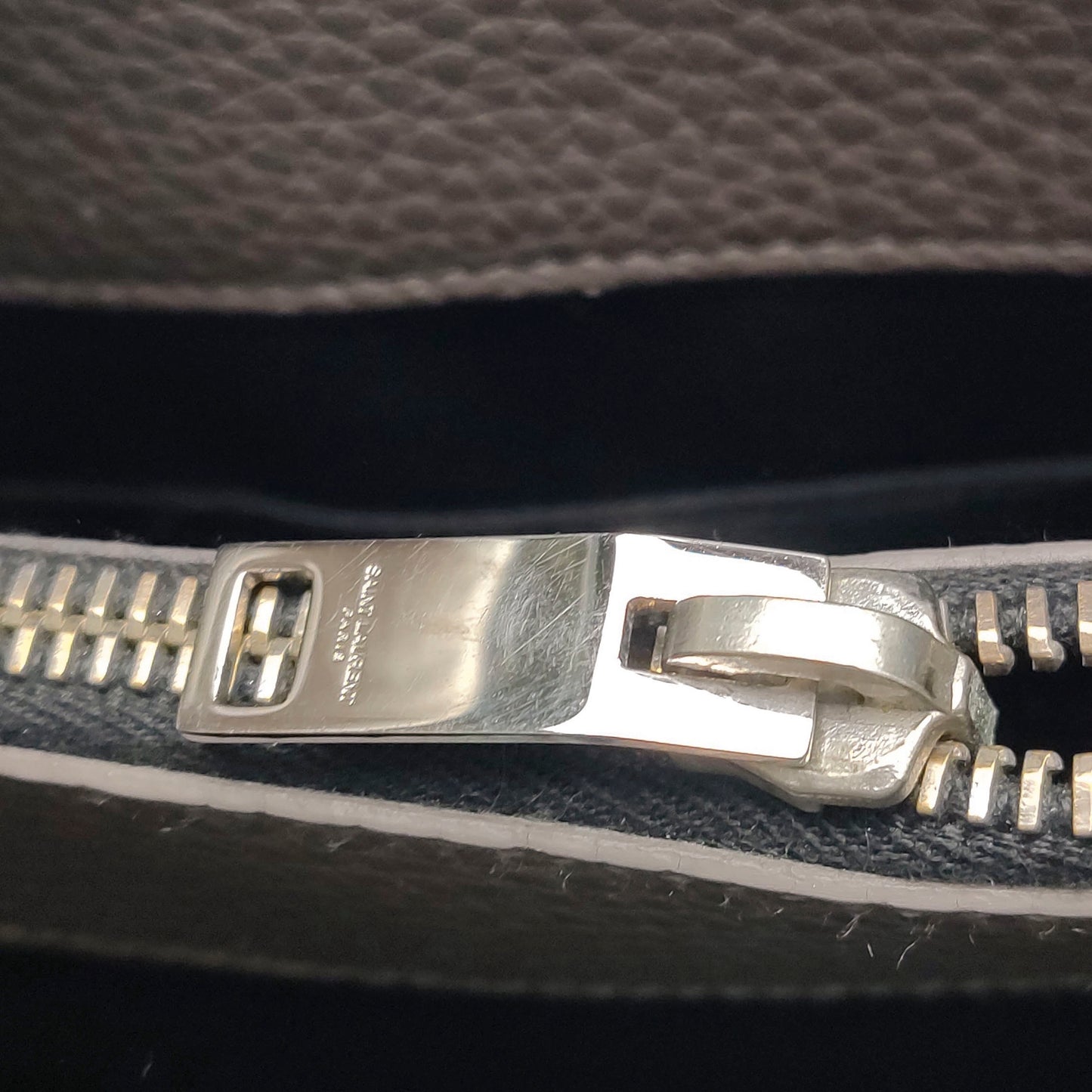 Saint Laurent - Sac de Jour - Leather - Grey - (medium)