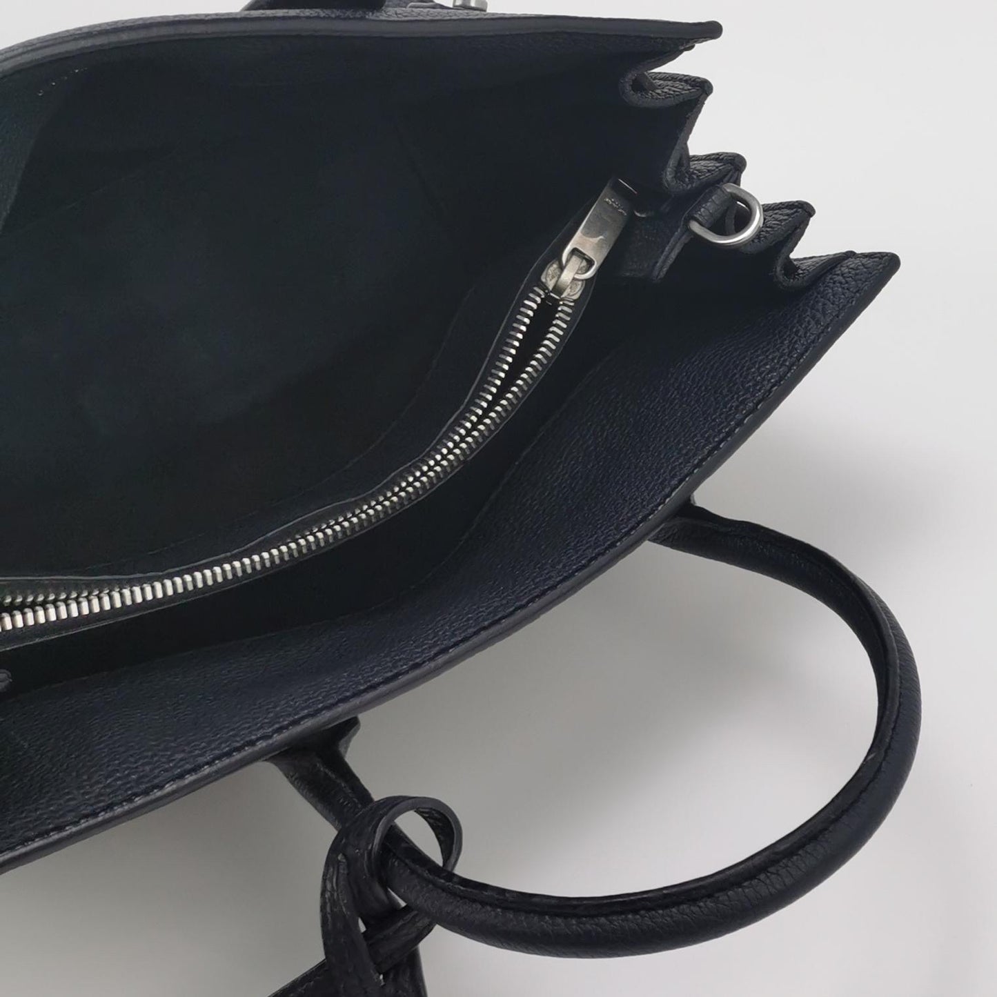 Saint Laurent - Sac de Jour - Leather - Navy - (Small)