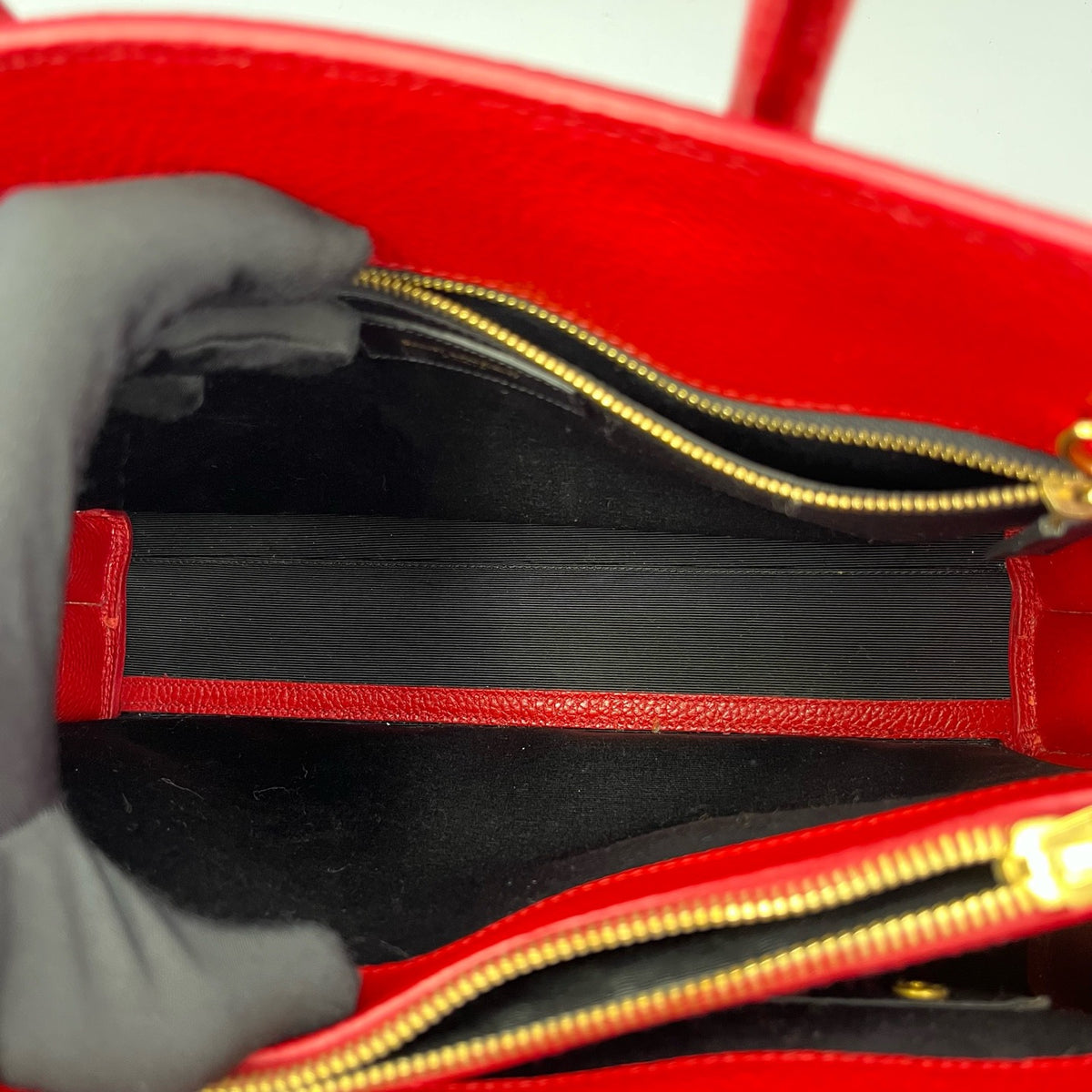 Saint Laurent - Sac de Jour - Leather - Red - (medium)