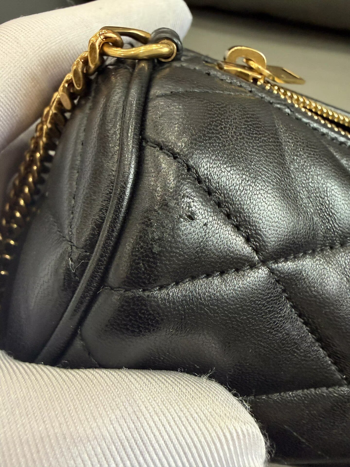 Saint Laurent - Sade Cylindrical Mini Bag - Lambskin leather - Black with Gold-Tone Hardware - (mini)
