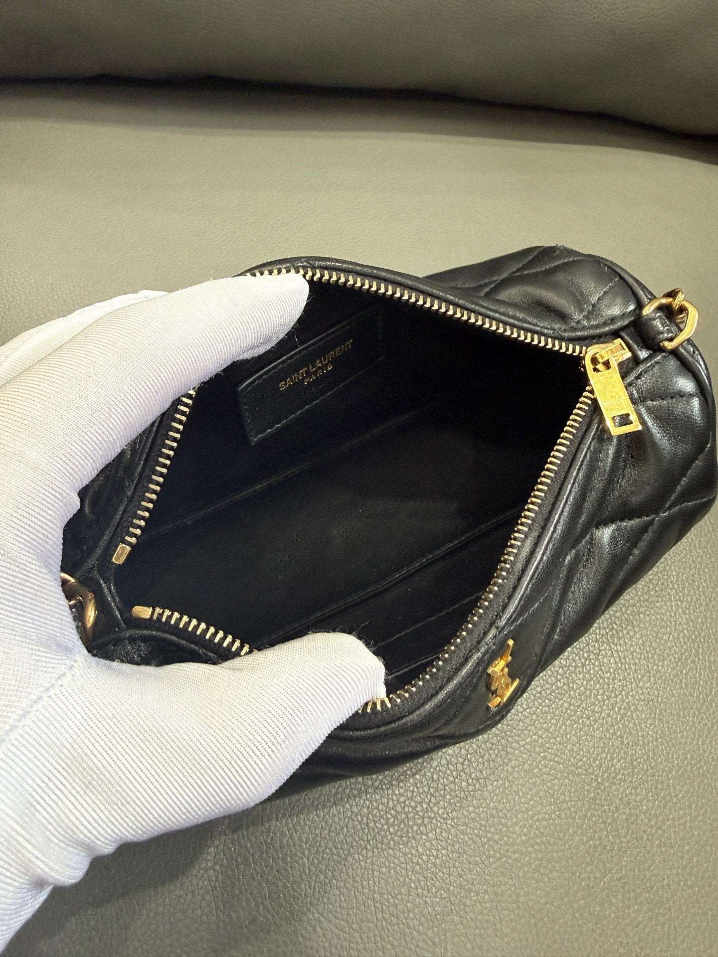 Saint Laurent - Sade Cylindrical Mini Bag - Lambskin leather - Black with Gold-Tone Hardware - (mini)