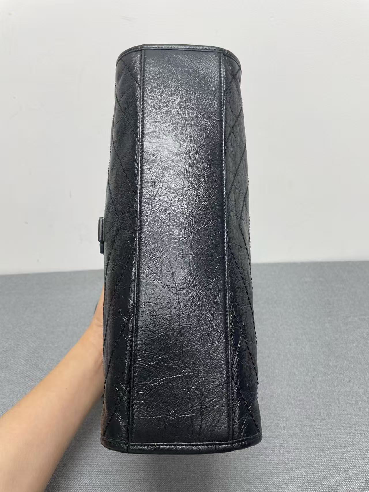 Saint Laurent - Shopping Bag - Crinkled calfskin leather - Black - (medium)