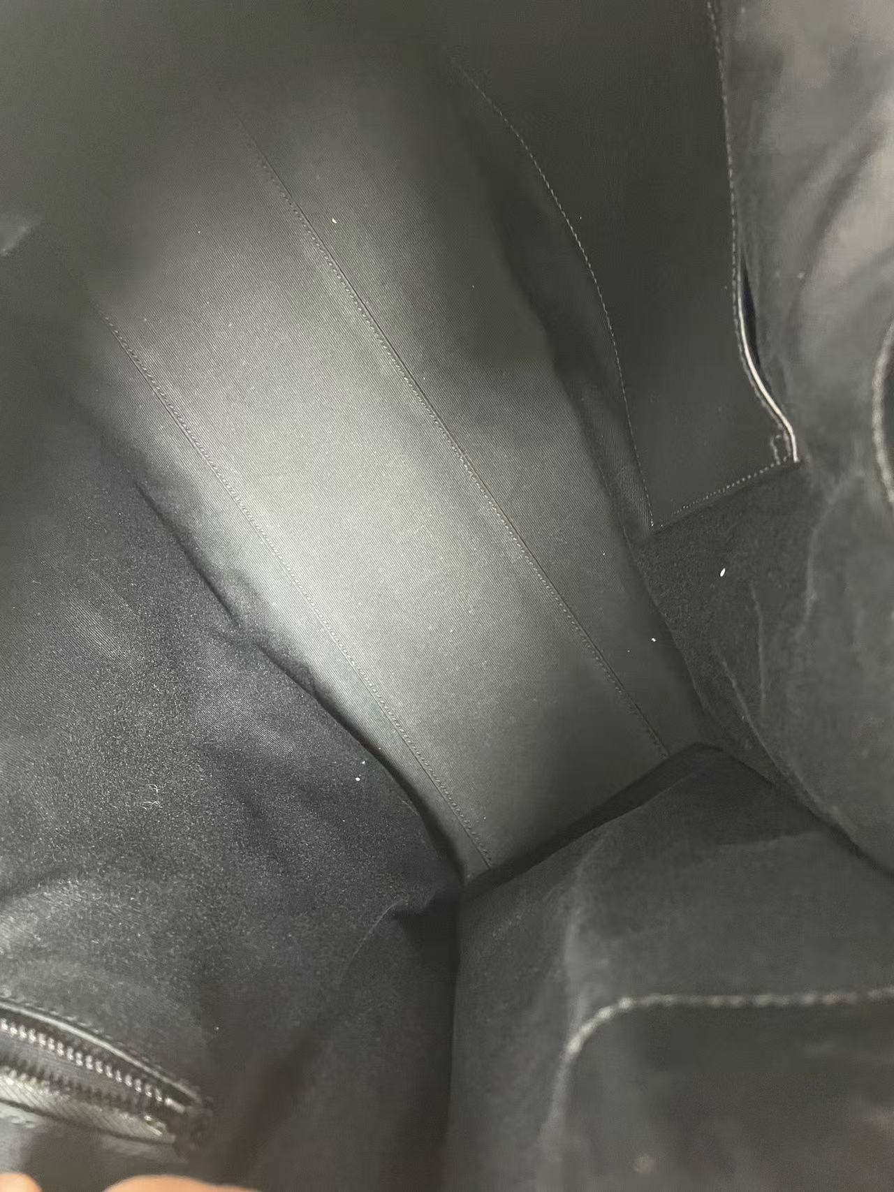 Saint Laurent - Shopping Bag - Crinkled leather - Black - (large)