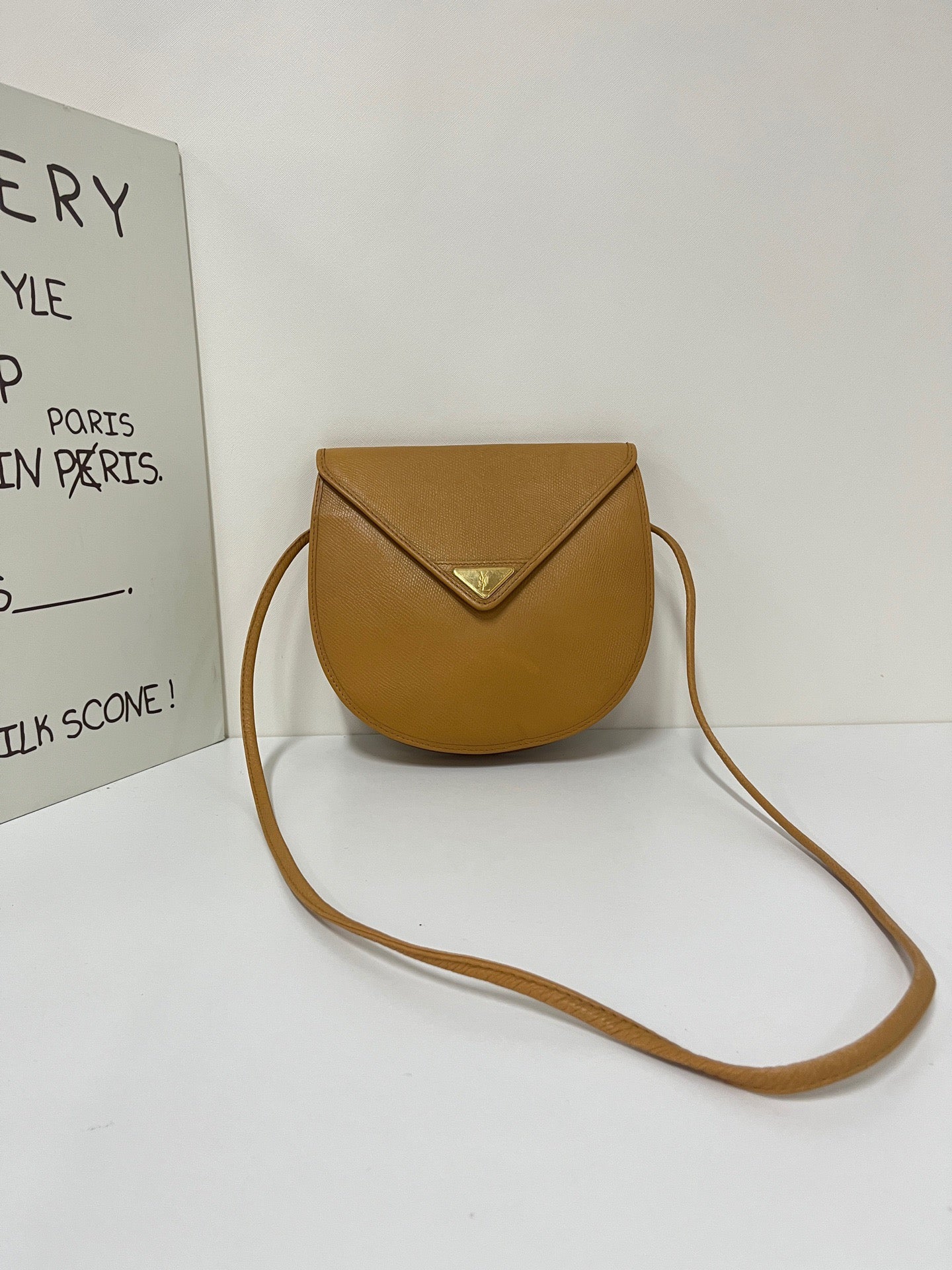 Saint Laurent - Shoulder Bag - Calfskin - Brown - (Other)