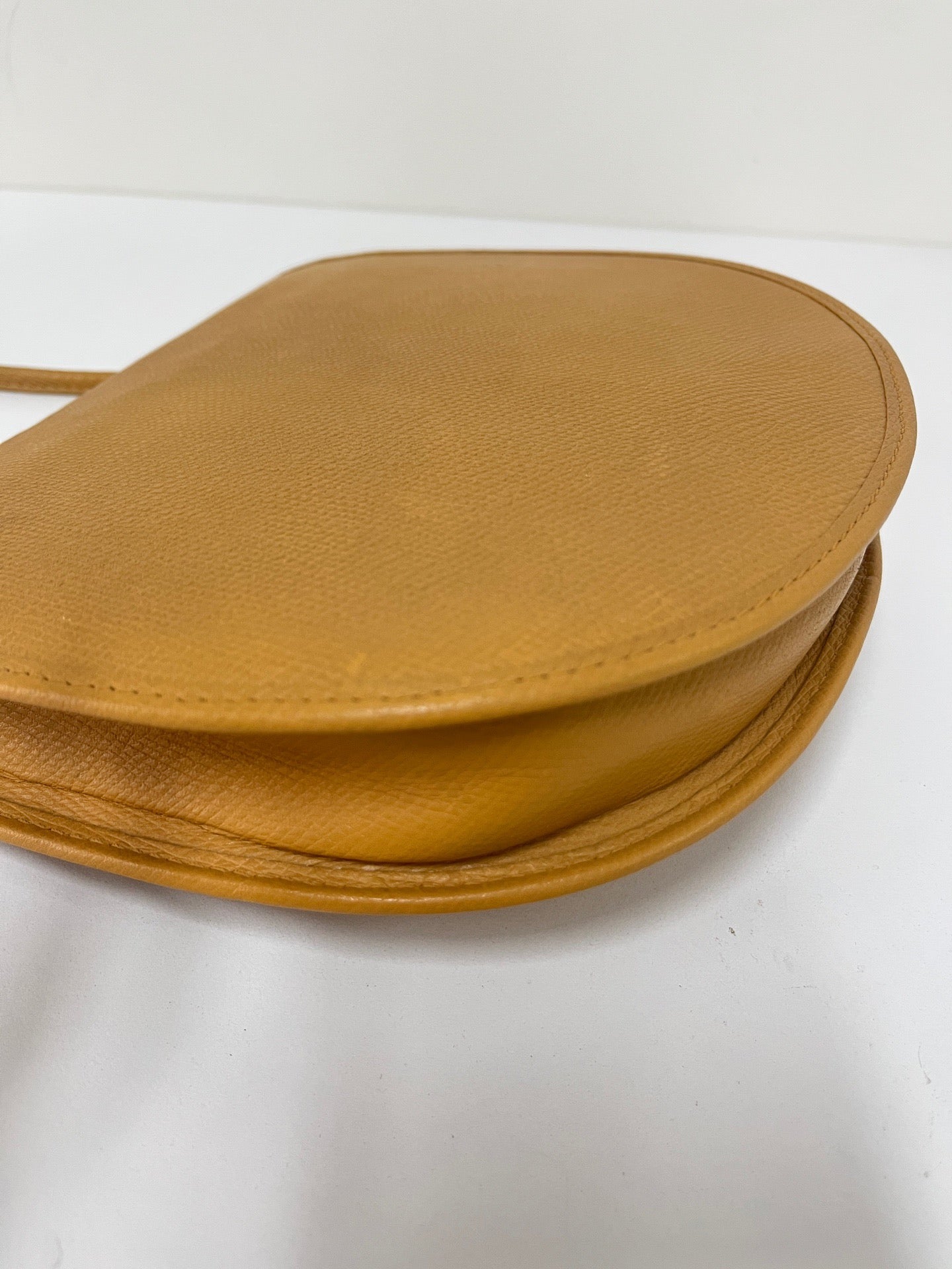 Saint Laurent - Shoulder Bag - Calfskin - Brown - (Other)