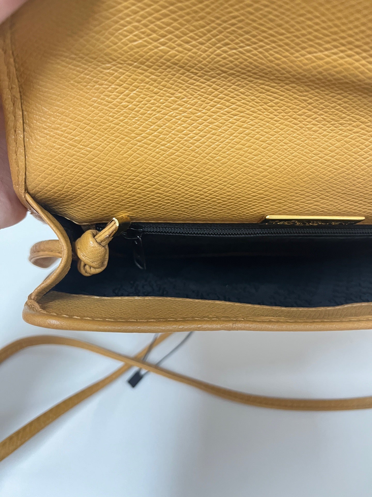 Saint Laurent - Shoulder Bag - Calfskin - Brown - (Other)