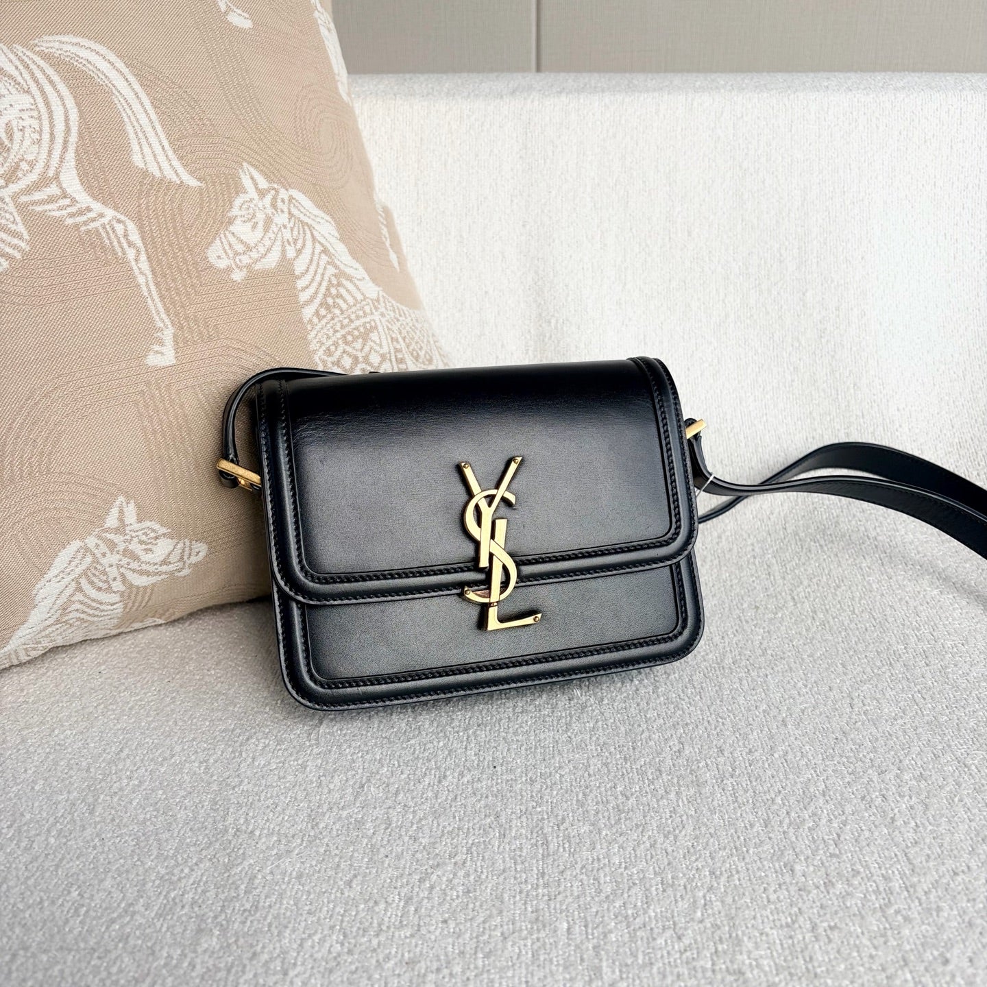 Saint Laurent - Solferino Box Bag - Calfskin leather - Black - (small)