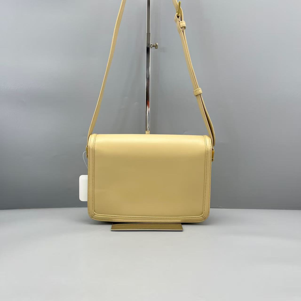 Saint Laurent - Solferino Box Bag - Smooth leather - Beige with Gold-Tone Hardware - (Medium)