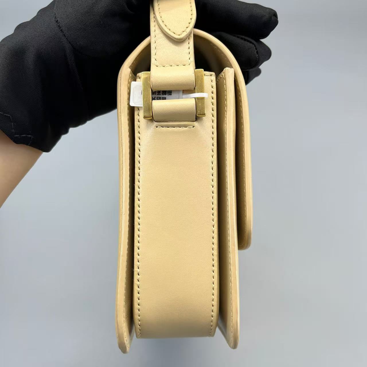 Saint Laurent - Solferino Box Bag - Smooth leather - Beige with Gold-Tone Hardware - (Medium)