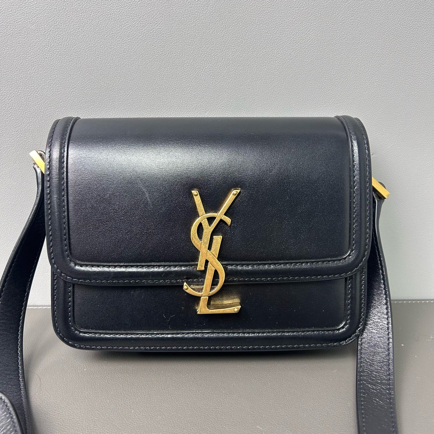 Saint Laurent - Solferino Box - Leather - Black - (small)