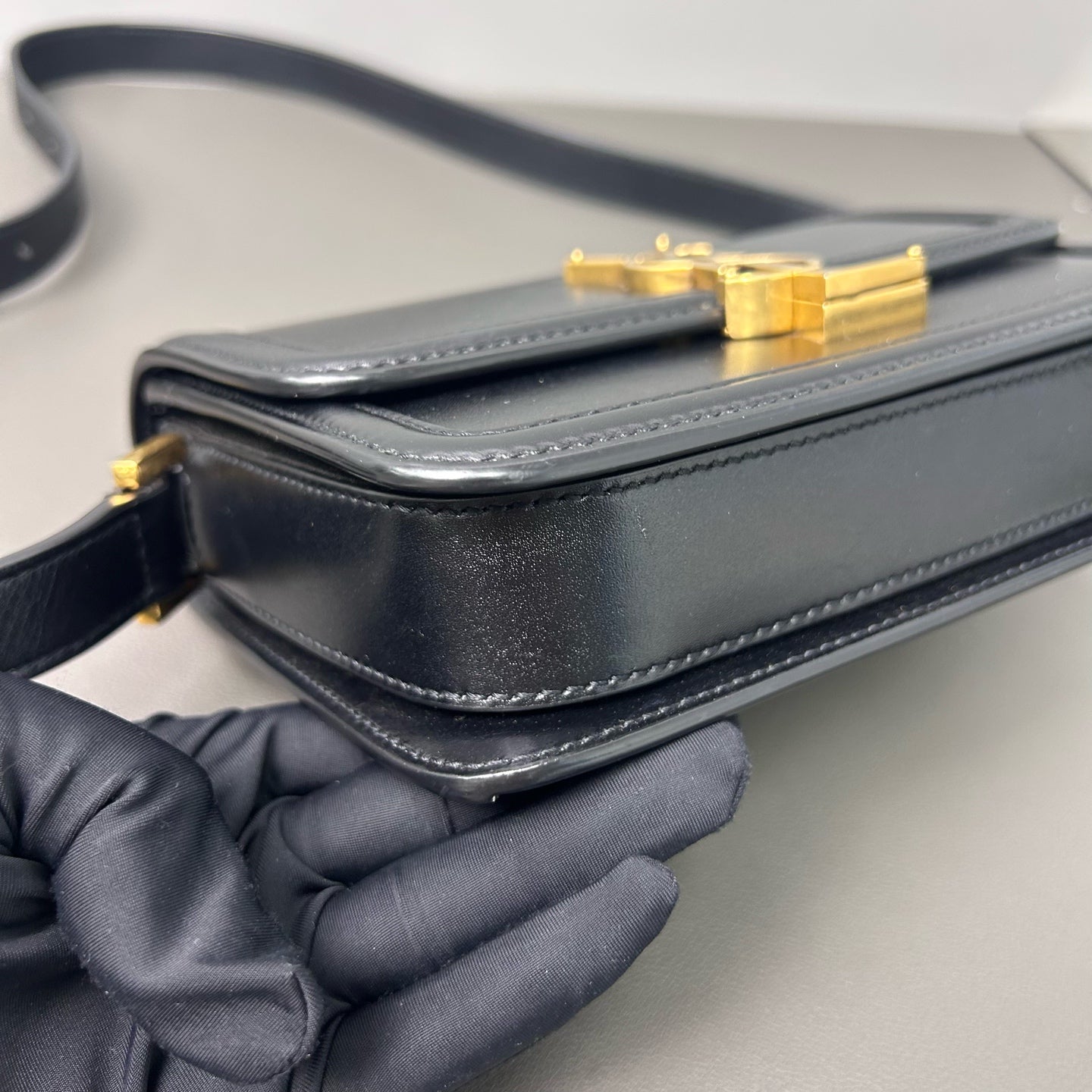 Saint Laurent - Solferino Box - Leather - Black - (small)