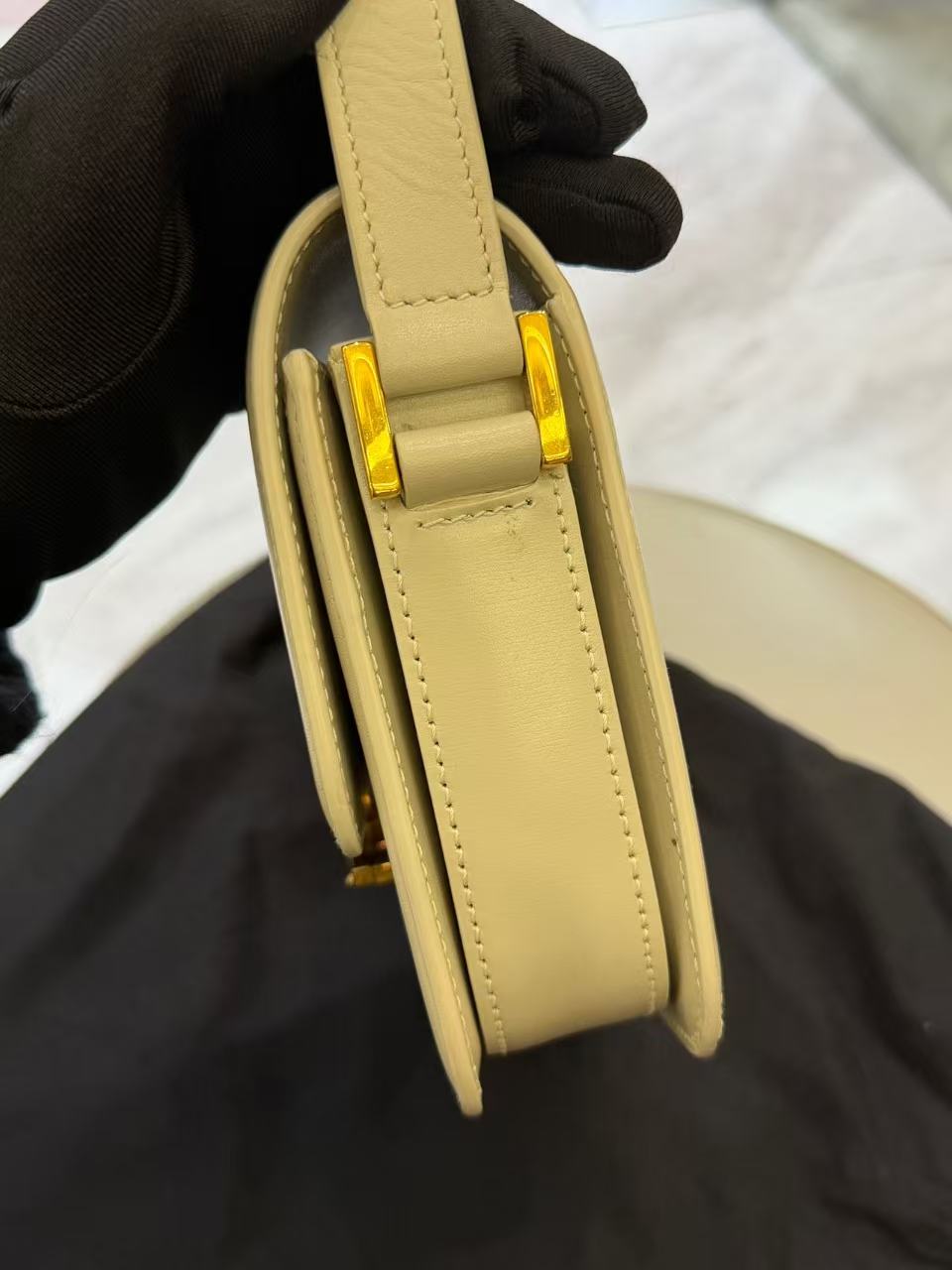 Saint Laurent - Solferino - Leather - Beige with Gold-Tone Hardware - (Small)