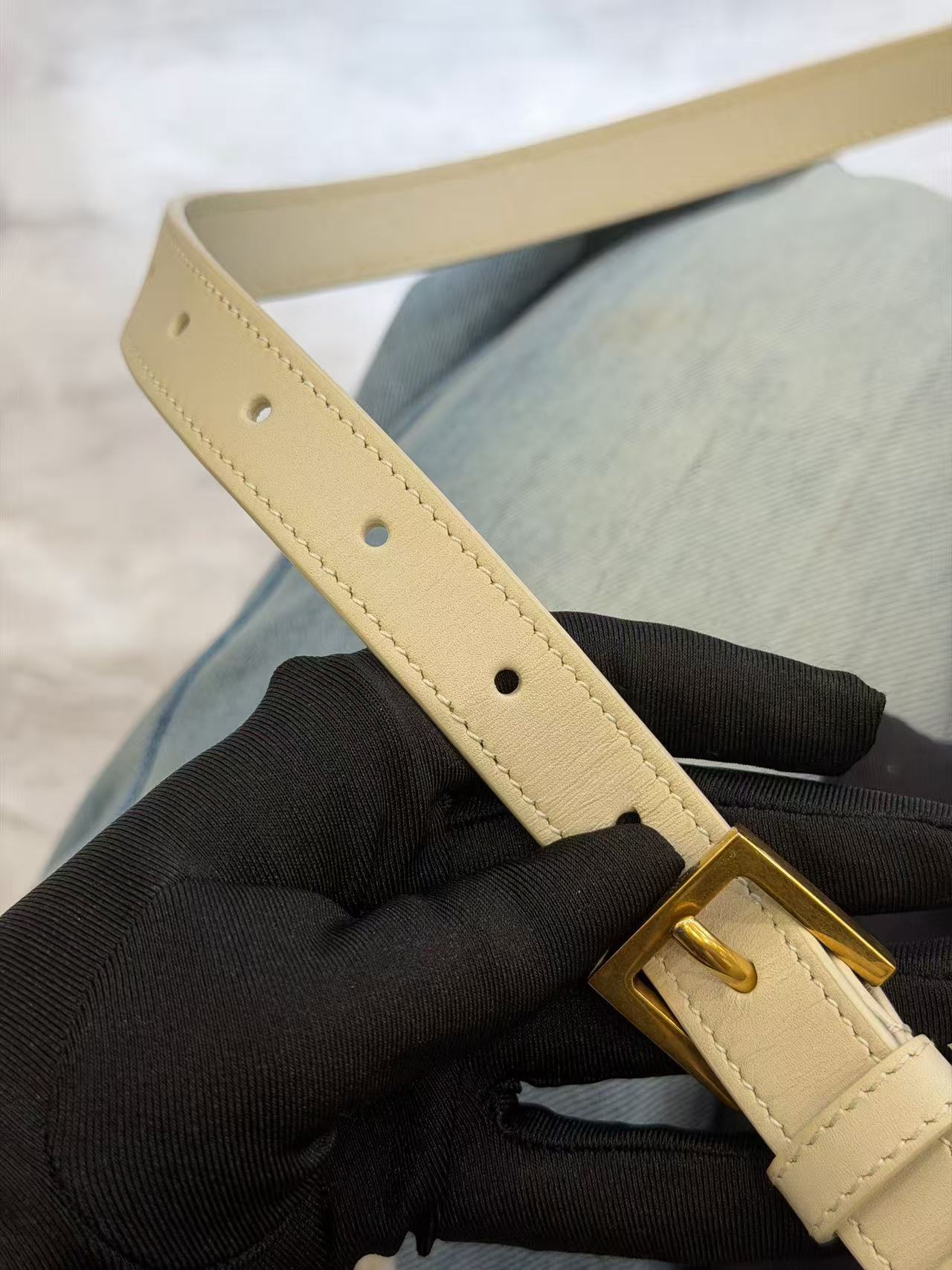 Saint Laurent - Solferino - Leather - Beige with Gold-Tone Hardware - (Small)