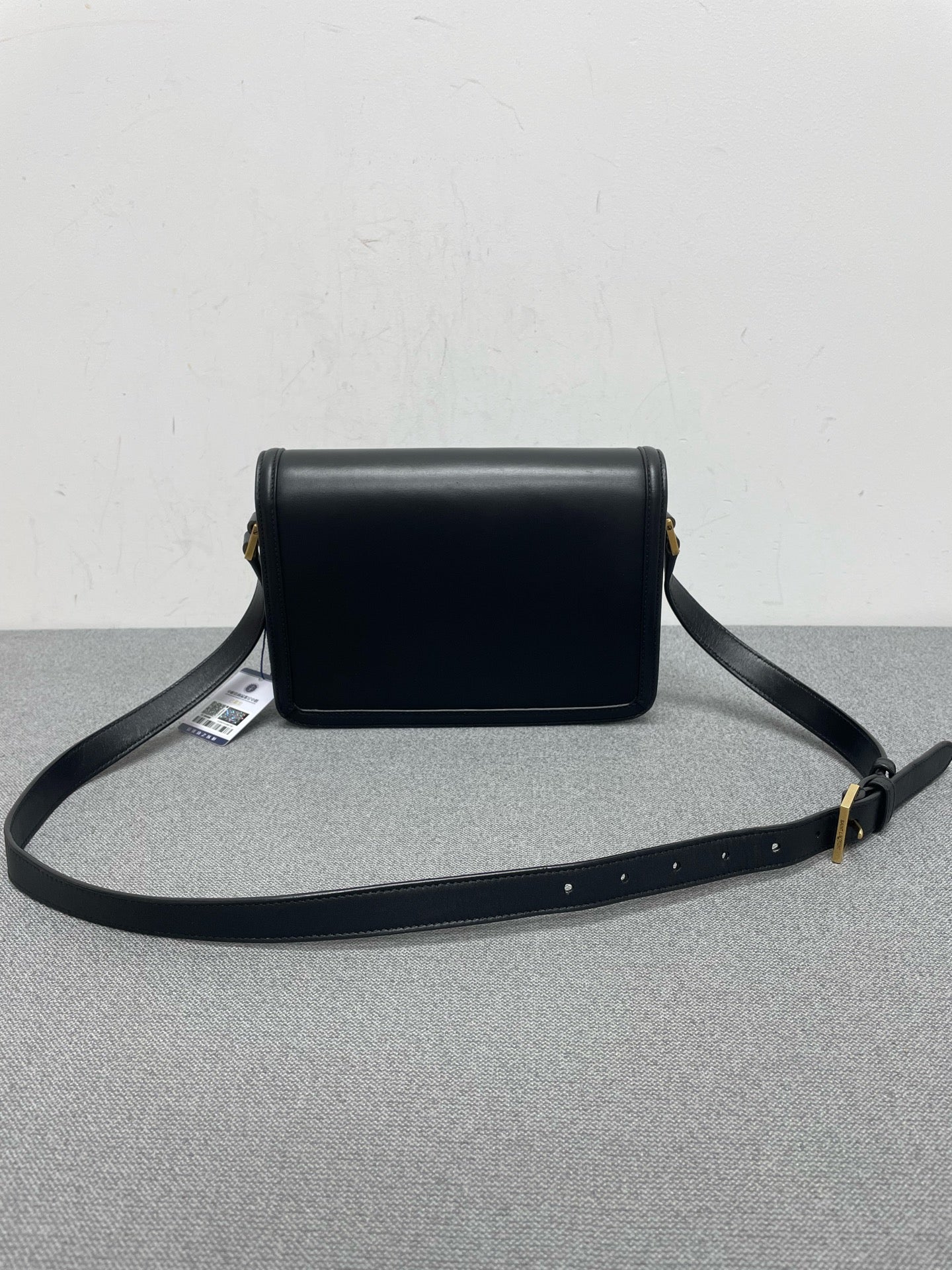 Saint Laurent - Solferino - Leather - Black - (Medium)