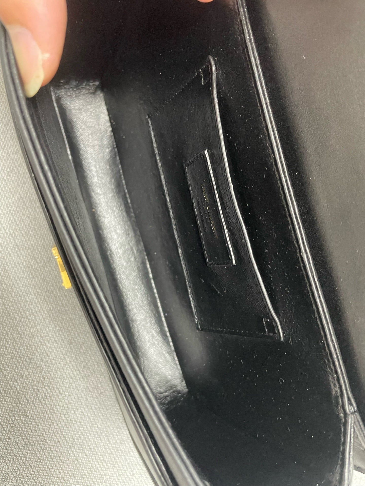 Saint Laurent - Solferino - Leather - Black - (Medium)