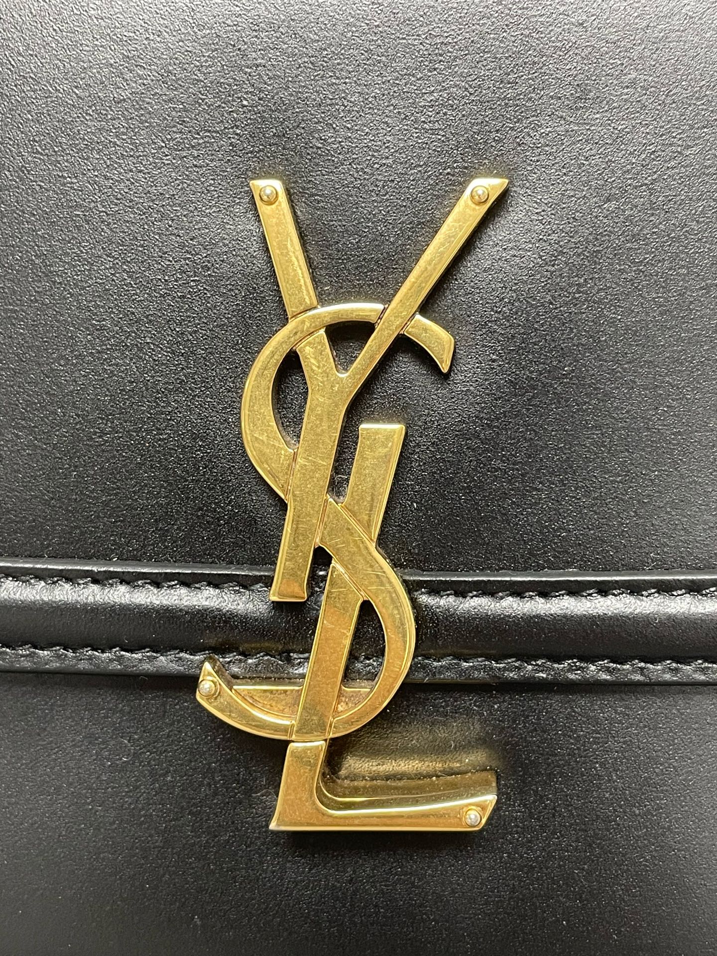 Saint Laurent - Solferino - Leather - Black - (Medium)