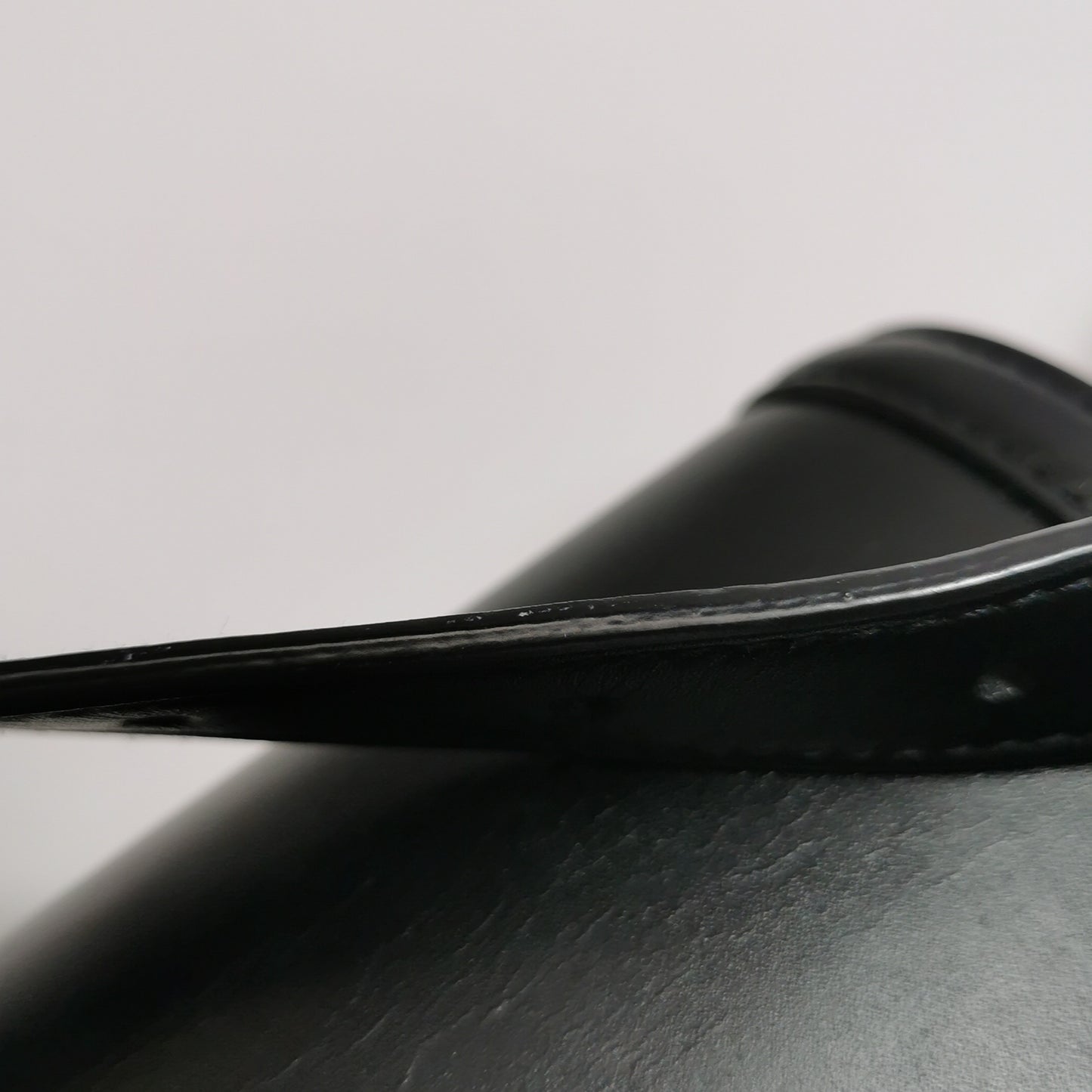 Saint Laurent - Solferino - Leather - Black - (small)