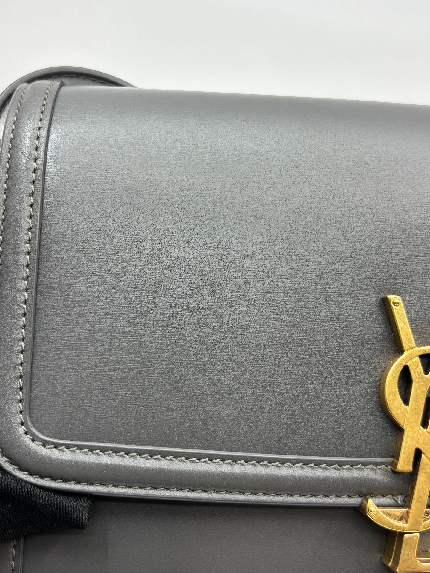 Saint Laurent - Solferino - Leather - Grey - (medium)