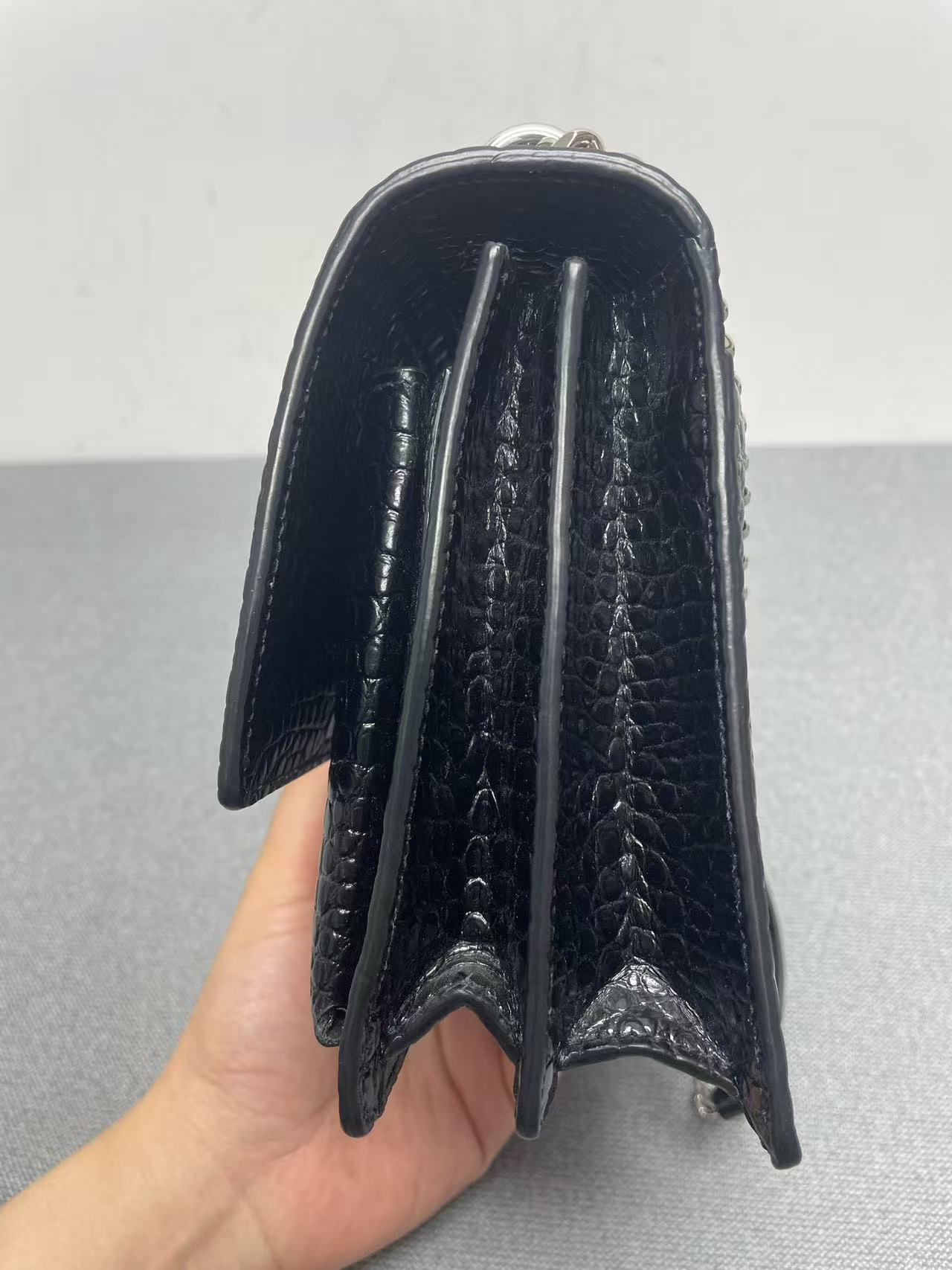 Saint Laurent - Sunset - Crocodile embossed leather - Black with Silver-Tone Hardware - (small)