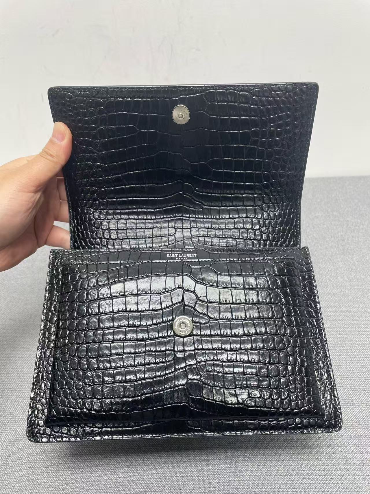 Saint Laurent - Sunset - Crocodile embossed leather - Black with Silver-Tone Hardware - (small)