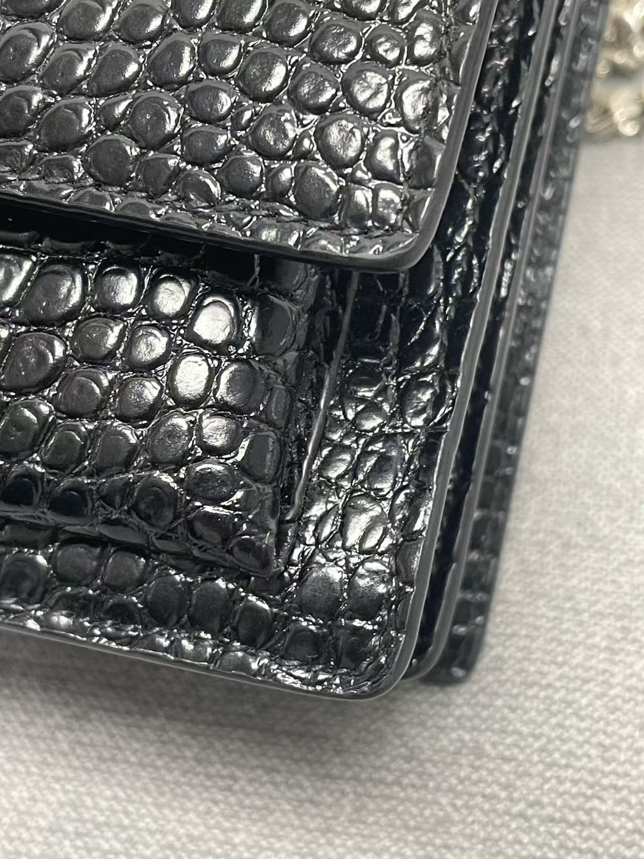 Saint Laurent - Sunset - Crocodile embossed leather - Black with Silver-Tone Hardware - (small)