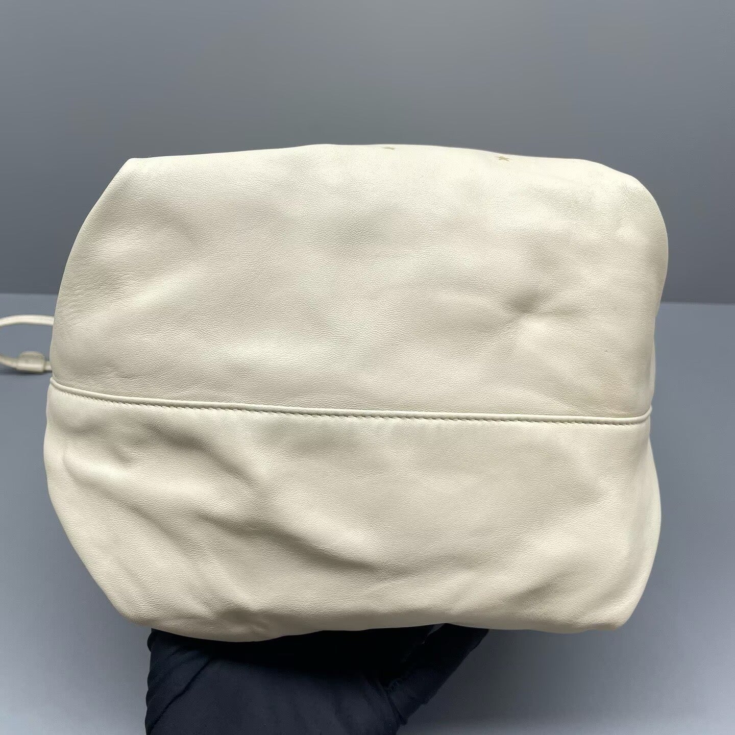 Saint Laurent - Teddy Drawstring Bucket Bag with Pouch - Calfskin leather - White - (medium)