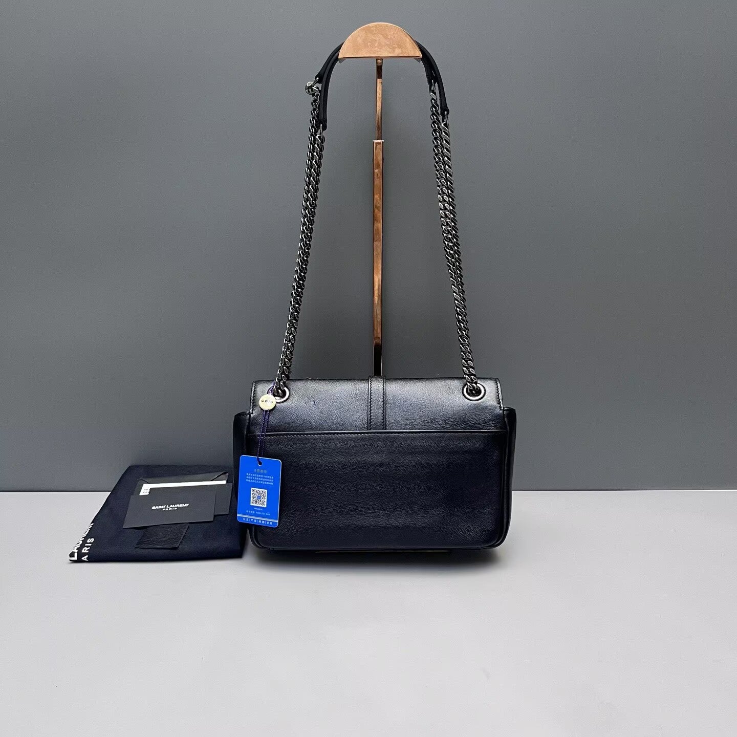 Saint Laurent - Valentine's Day Mini Messenger Bag - Grained leather - Black - (mini)