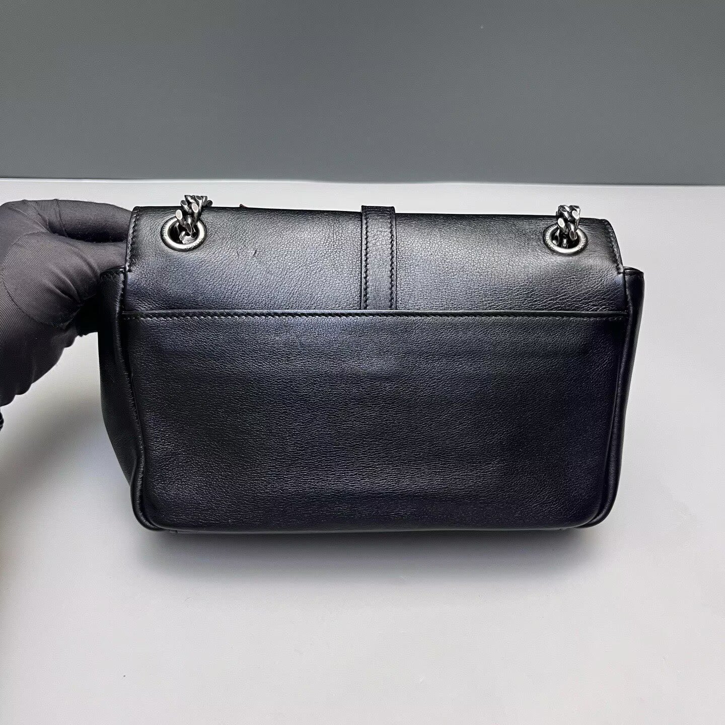 Saint Laurent - Valentine's Day Mini Messenger Bag - Grained leather - Black - (mini)