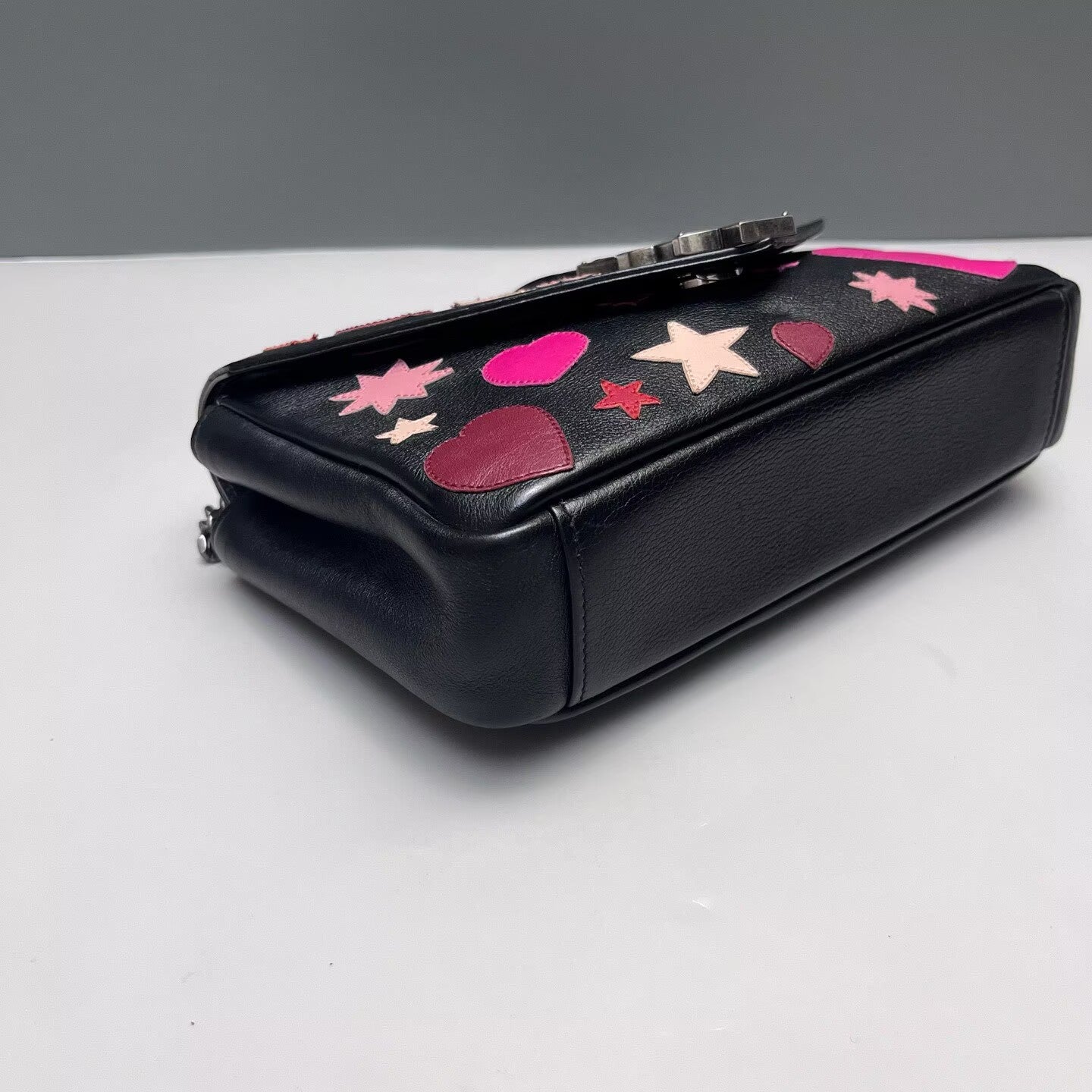 Saint Laurent - Valentine's Day Mini Messenger Bag - Grained leather - Black - (mini)
