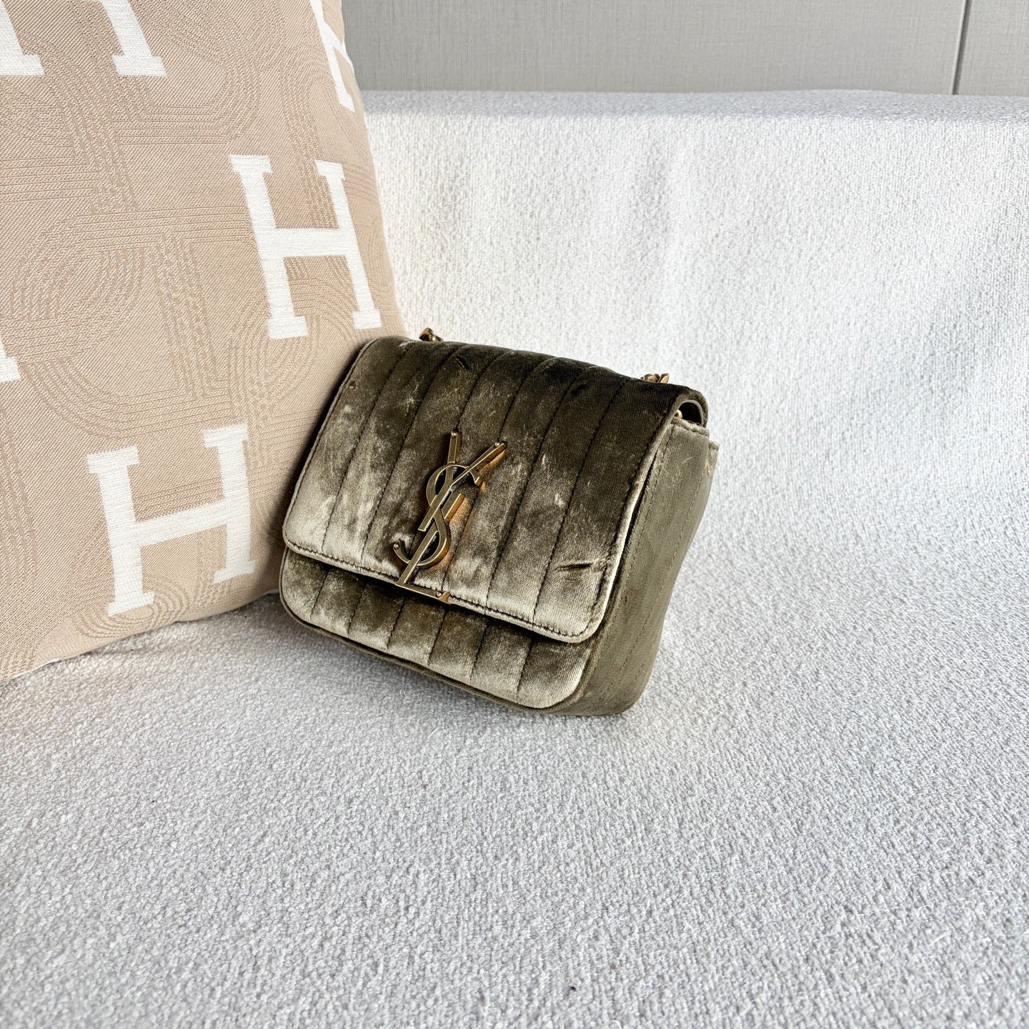 Saint Laurent - Vicky Bag - Velvet - Gold - (mini)