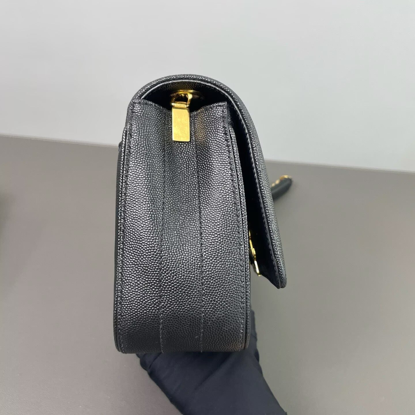 Saint Laurent - Vicky Chain Bag - Grained calfskin leather - Black with Gold-Tone Hardware - (mini)