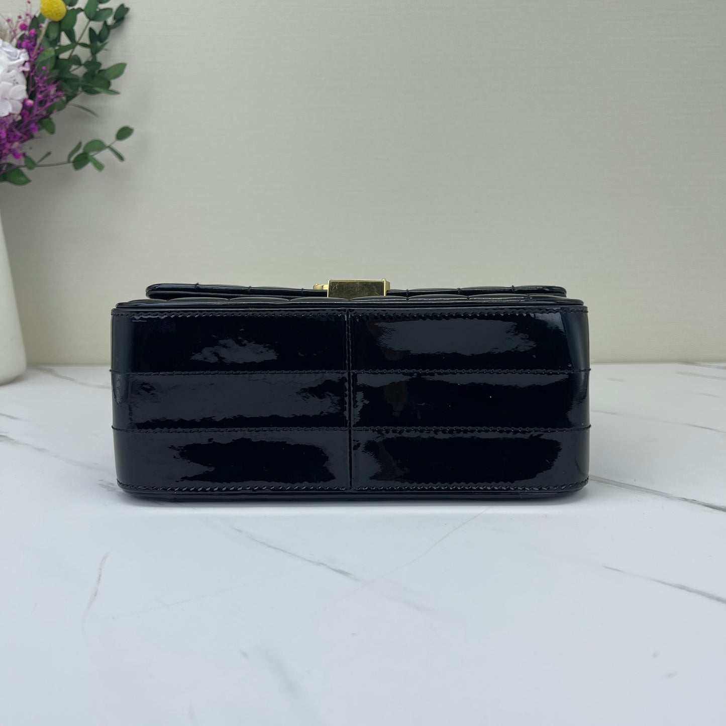 Saint Laurent - Vicky - Patent leather - Black - (medium)