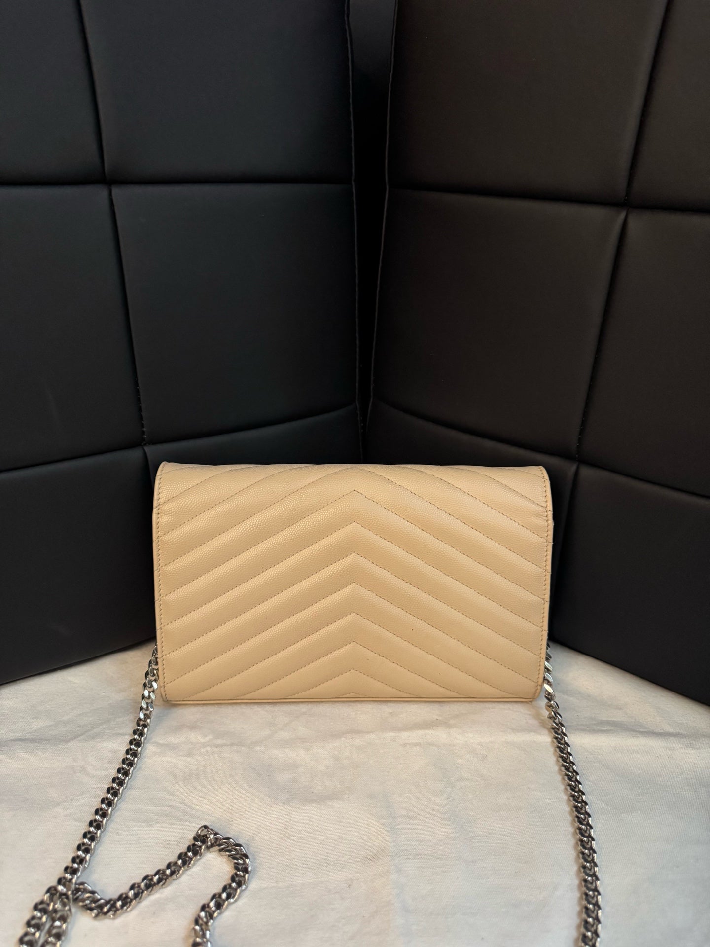 Saint Laurent - WOC envelope bag - Leather - Beige - (Small)