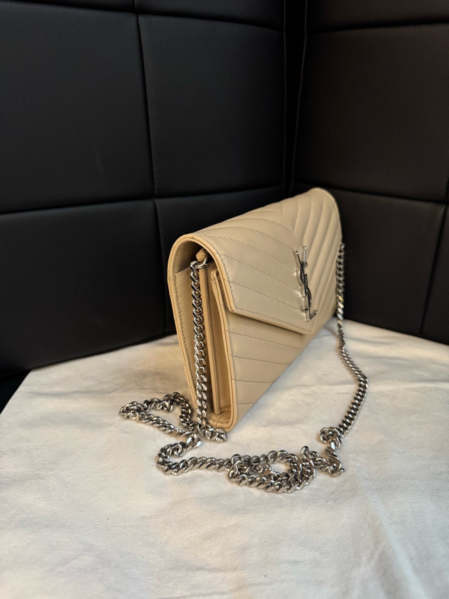 Saint Laurent - WOC envelope bag - Leather - Beige - (Small)