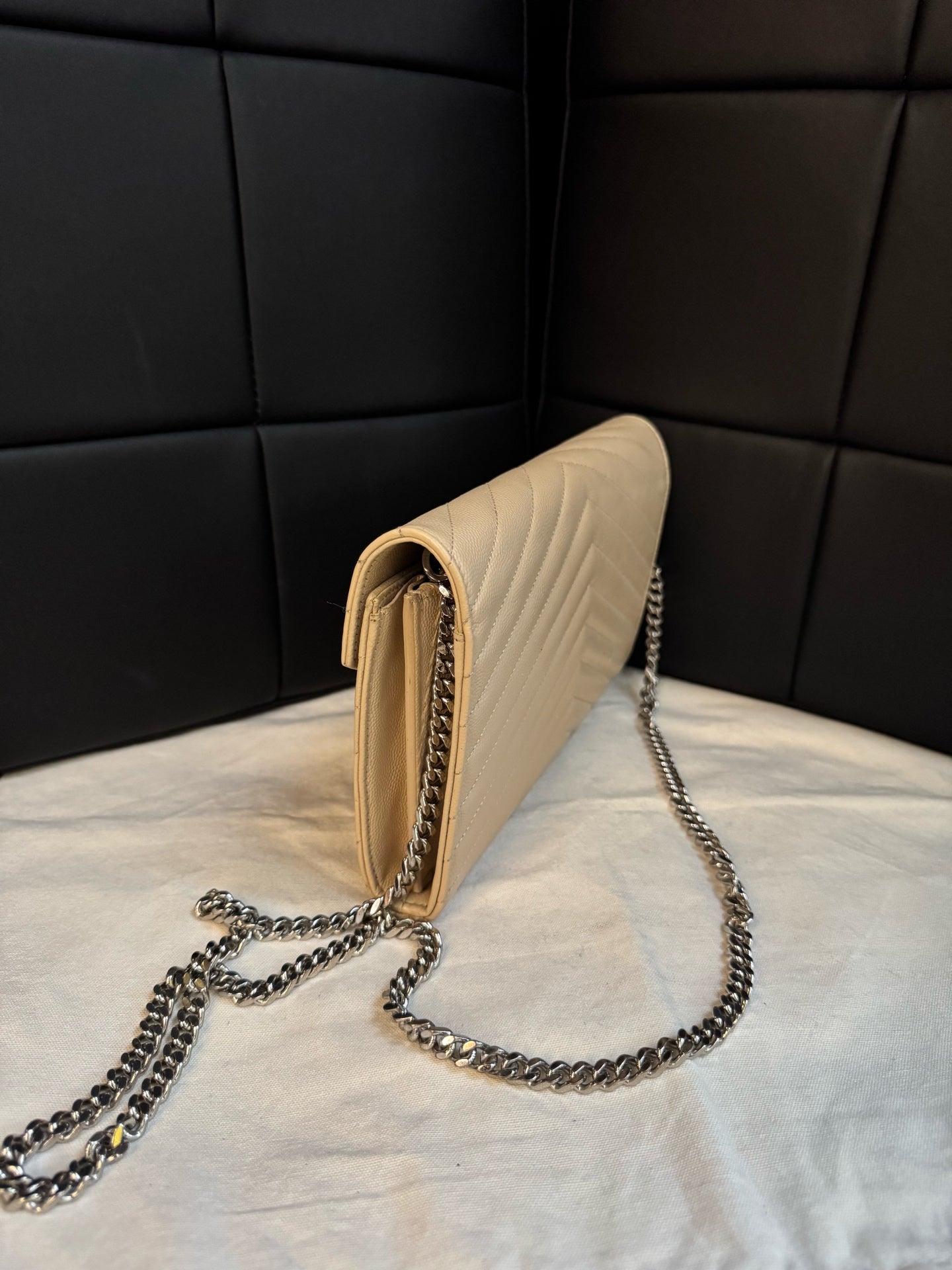Saint Laurent - WOC envelope bag - Leather - Beige - (Small)