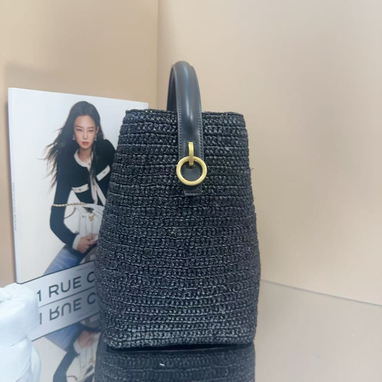 Saint Laurent - Woven Bucket Bag - Woven raffia with leather trim - Black - (medium)