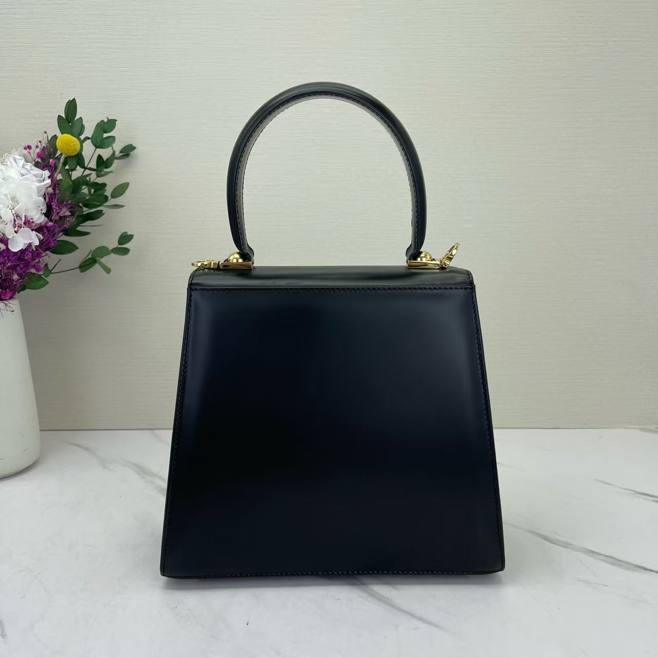 Salvatore Ferragamo - Gancini Top Handle Bag - Calfskin leather - Black with Gold-Tone Hardware - (small)