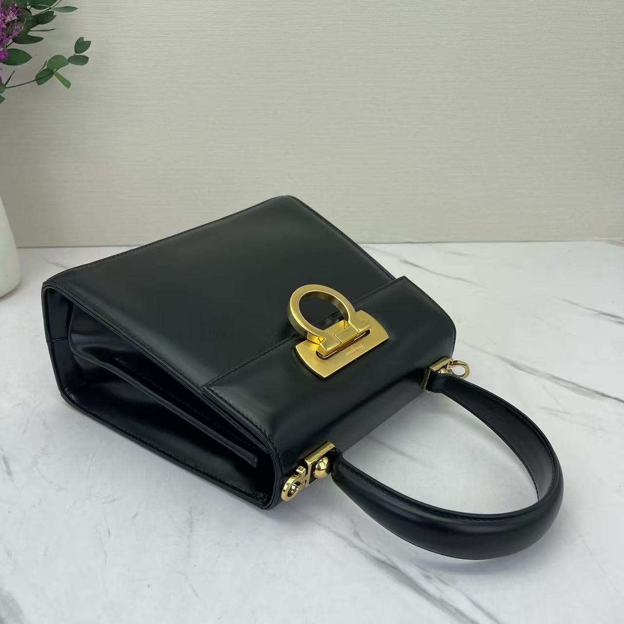 Salvatore Ferragamo - Gancini Top Handle Bag - Calfskin leather - Black with Gold-Tone Hardware - (small)