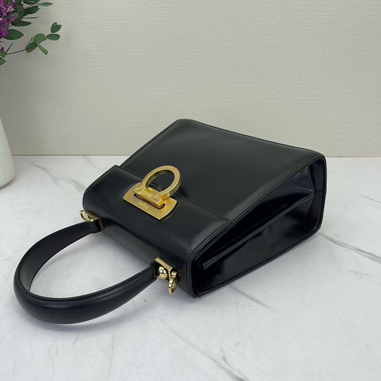Salvatore Ferragamo - Gancini Top Handle Bag - Calfskin leather - Black with Gold-Tone Hardware - (small)