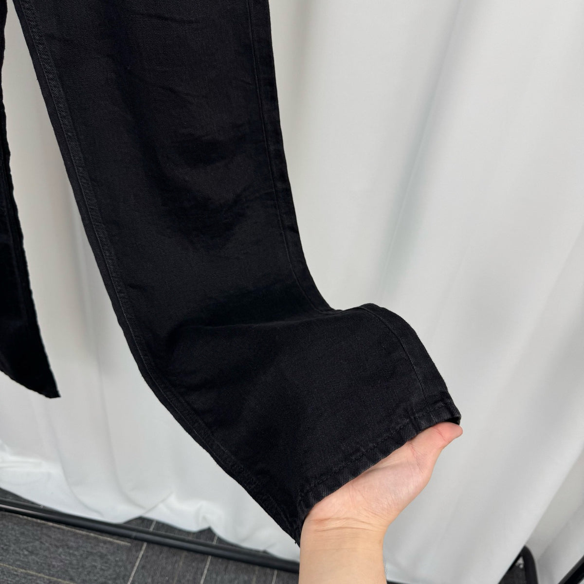 The Row - 25Hartley - Linen - Black - (34)