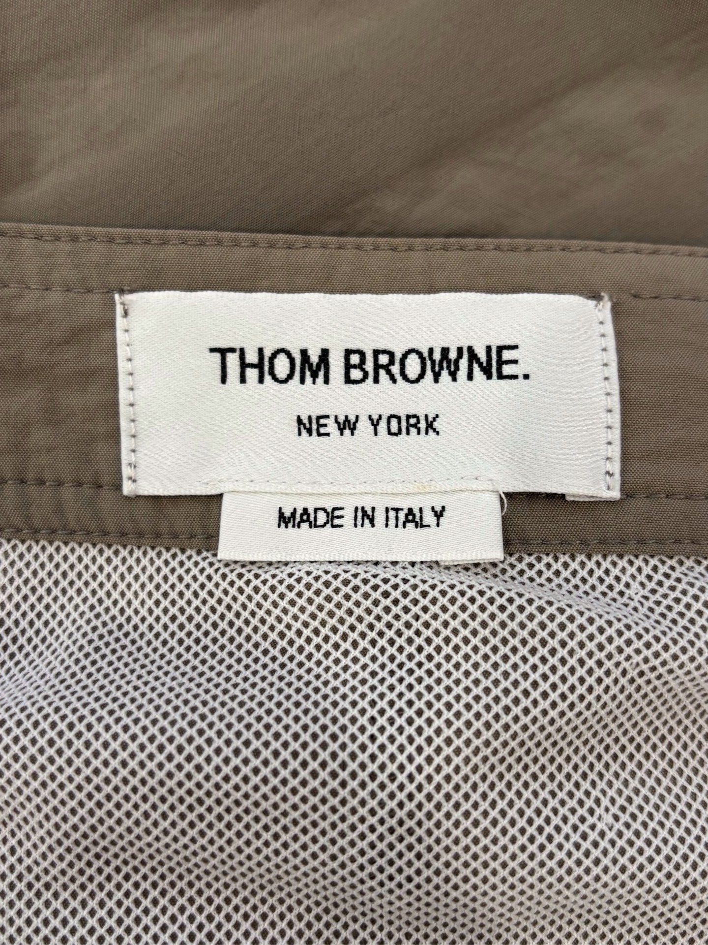 Thom Browne - Casual Shorts - Polyamide with Nylon lining - Grey - (1)